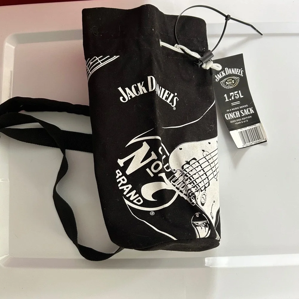 Jack Daniels Guitar 1.75L Cinch Sack‎ Black Music Series 2020/2021 Edition